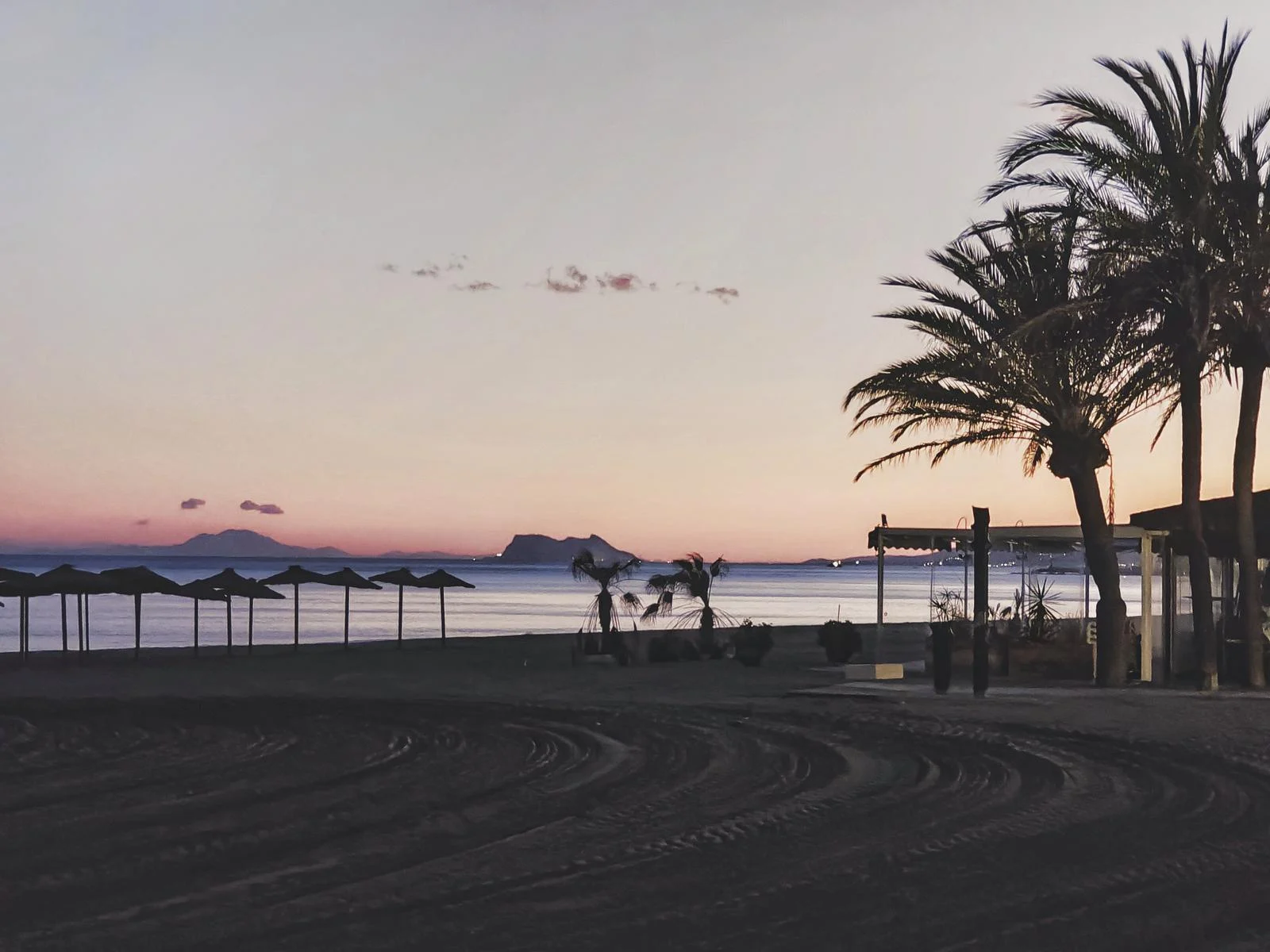 Beach days in Estepona: from our terrace to the sea